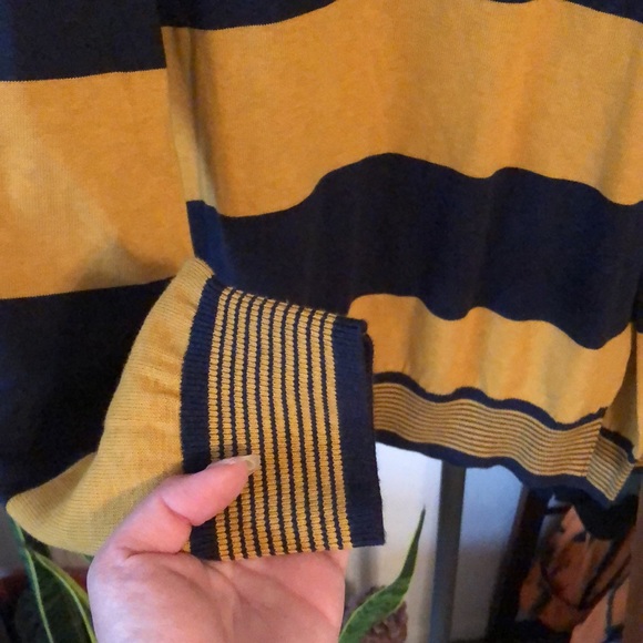 Tommy Hilfiger Striped Pullover Sweater Size M - Picture 3 of 4